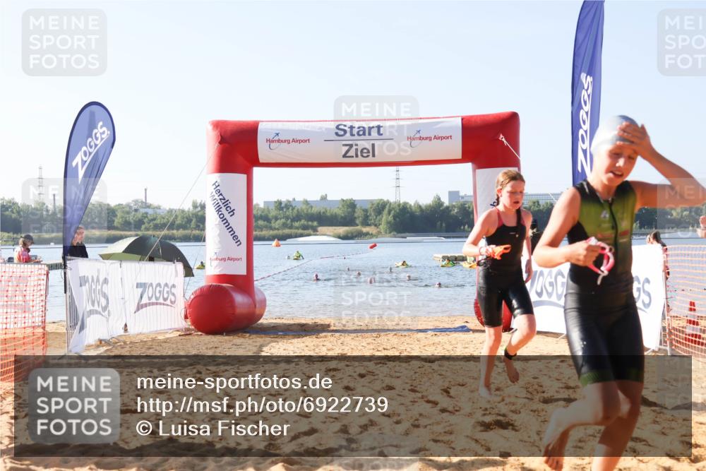 01.09.2024 - 17. Tribühne Triathlon Luisa Fischer http://msf.ph/oto/6922739 01.09.2024 09:32:01 Schwimmen 102, 123 meine-sportfotos.de