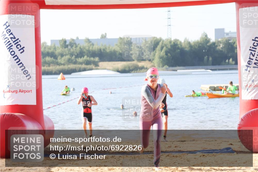 01.09.2024 - 17. Tribühne Triathlon Luisa Fischer http://msf.ph/oto/6922826 01.09.2024 09:32:27 Schwimmen 59, 74, 126 meine-sportfotos.de