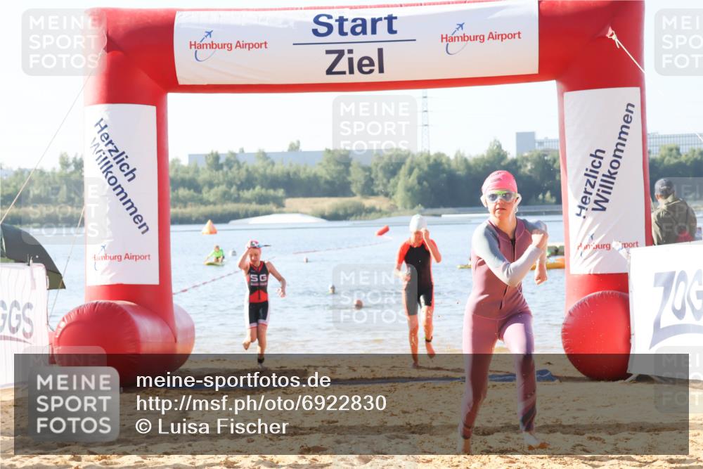 01.09.2024 - 17. Tribühne Triathlon Luisa Fischer http://msf.ph/oto/6922830 01.09.2024 09:32:28 Schwimmen 59, 74, 126 meine-sportfotos.de