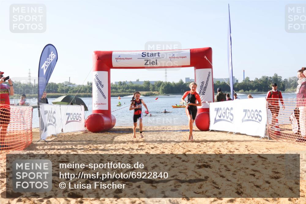 01.09.2024 - 17. Tribühne Triathlon Luisa Fischer http://msf.ph/oto/6922840 01.09.2024 09:32:31 Schwimmen 59, 74, 126 meine-sportfotos.de
