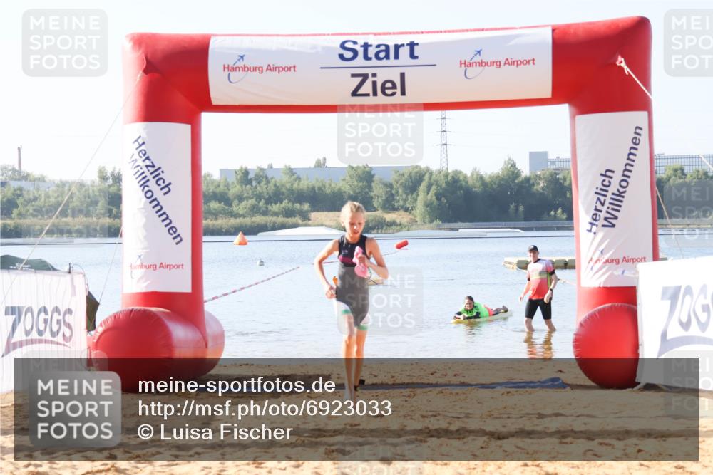 01.09.2024 - 17. Tribühne Triathlon Luisa Fischer http://msf.ph/oto/6923033 01.09.2024 09:34:02 Schwimmen 101 meine-sportfotos.de