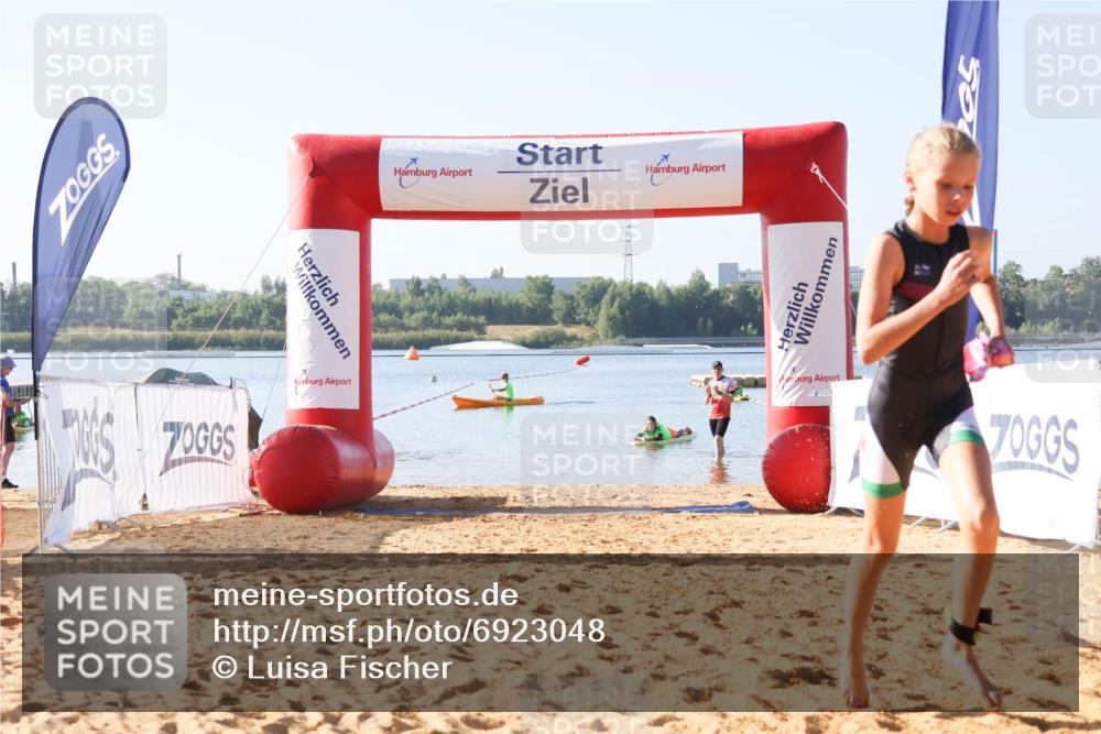 01.09.2024 - 17. Tribühne Triathlon Luisa Fischer http://msf.ph/oto/6923048 01.09.2024 09:34:04 Schwimmen 101 meine-sportfotos.de