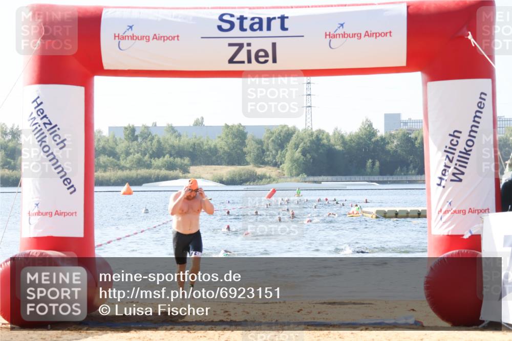 01.09.2024 - 17. Tribühne Triathlon Luisa Fischer http://msf.ph/oto/6923151 01.09.2024 10:03:58 Schwimmen 155 meine-sportfotos.de