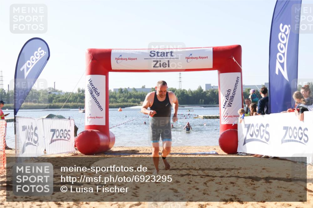 01.09.2024 - 17. Tribühne Triathlon Luisa Fischer http://msf.ph/oto/6923295 01.09.2024 10:04:38 Schwimmen 152 meine-sportfotos.de