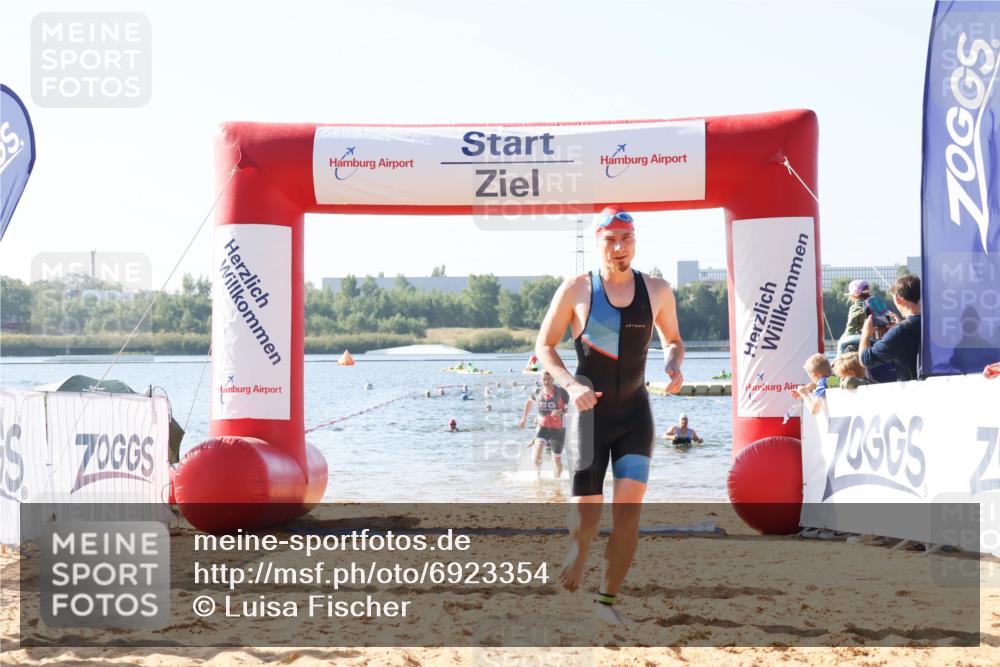 01.09.2024 - 17. Tribühne Triathlon Luisa Fischer http://msf.ph/oto/6923354 01.09.2024 10:04:53 Schwimmen 140, 143, 1062 meine-sportfotos.de