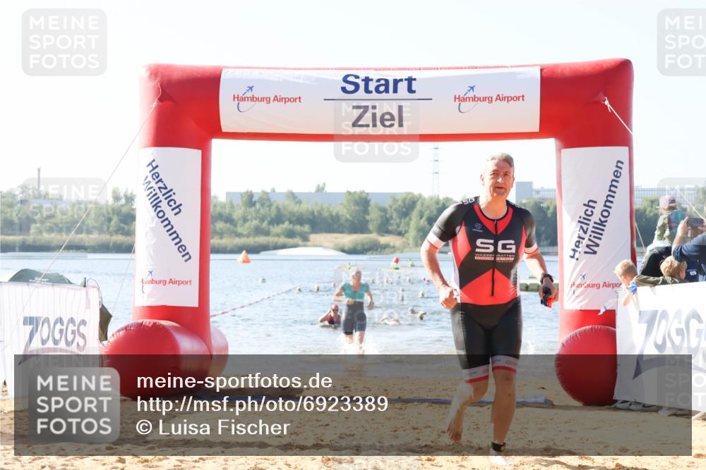 01.09.2024 - 17. Tribühne Triathlon Luisa Fischer http://msf.ph/oto/6923389 01.09.2024 10:05:00 Schwimmen 143, 147, 150, 1062 meine-sportfotos.de