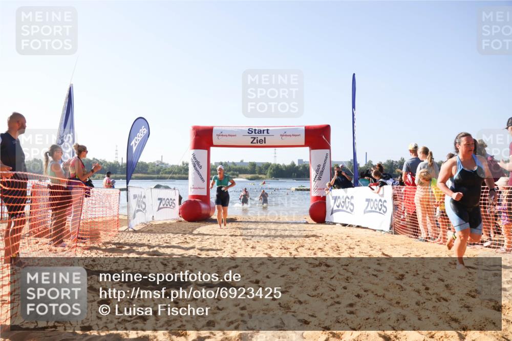 01.09.2024 - 17. Tribühne Triathlon Luisa Fischer http://msf.ph/oto/6923425 01.09.2024 10:05:07 Schwimmen 143, 147, 150, 1074, 1077 meine-sportfotos.de