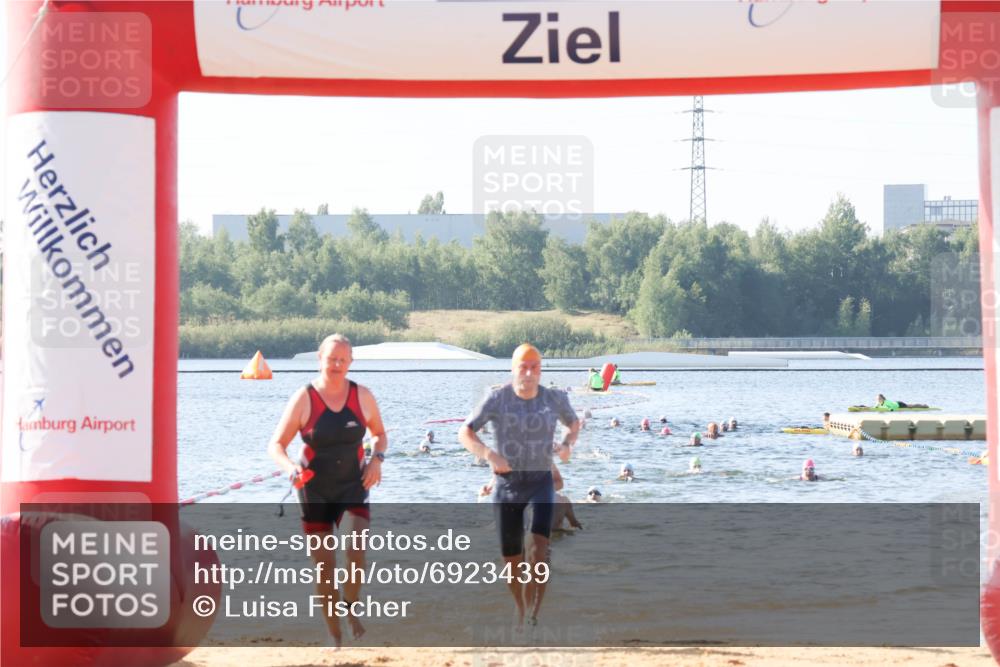 01.09.2024 - 17. Tribühne Triathlon Luisa Fischer http://msf.ph/oto/6923439 01.09.2024 10:05:13 Schwimmen 147, 150, 1065, 1074, 1077 meine-sportfotos.de