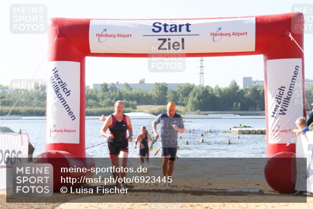 01.09.2024 - 17. Tribühne Triathlon Luisa Fischer http://msf.ph/oto/6923445 01.09.2024 10:05:14 Schwimmen 147, 150, 1065, 1074, 1077 meine-sportfotos.de