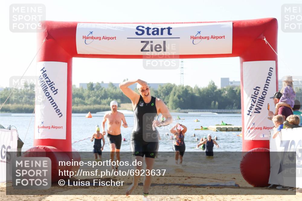 01.09.2024 - 17. Tribühne Triathlon Luisa Fischer http://msf.ph/oto/6923637 01.09.2024 10:06:00 Schwimmen 137, 145, 149, 157, 167, 730, 1072 meine-sportfotos.de