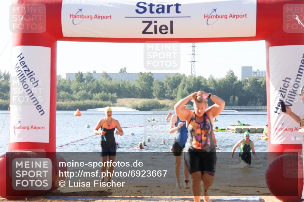 01.09.2024 - 17. Tribühne Triathlon Luisa Fischer http://msf.ph/oto/6923667 01.09.2024 10:06:06 Schwimmen 137, 145, 149, 157, 168, 1067, 1072 meine-sportfotos.de