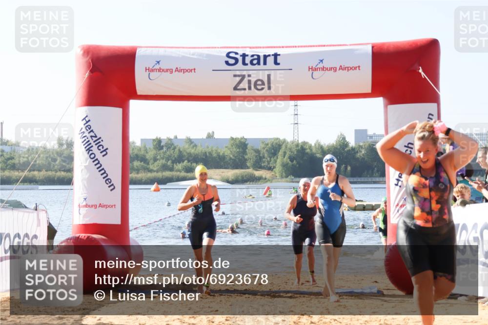 01.09.2024 - 17. Tribühne Triathlon Luisa Fischer http://msf.ph/oto/6923678 01.09.2024 10:06:08 Schwimmen 137, 145, 149, 157, 168, 1067, 1072 meine-sportfotos.de