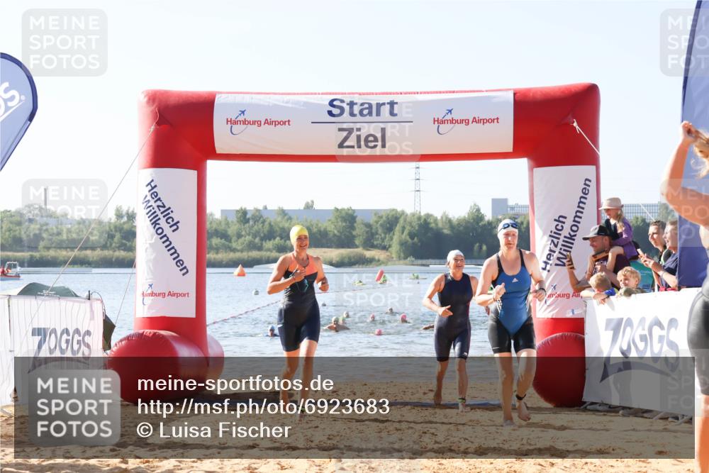 01.09.2024 - 17. Tribühne Triathlon Luisa Fischer http://msf.ph/oto/6923683 01.09.2024 10:06:09 Schwimmen 137, 145, 149, 157, 168, 1067, 1072 meine-sportfotos.de