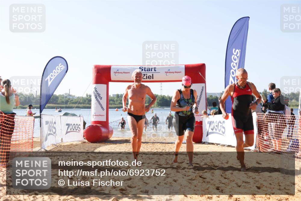 01.09.2024 - 17. Tribühne Triathlon Luisa Fischer http://msf.ph/oto/6923752 01.09.2024 10:06:29 Schwimmen 138, 141, 158, 165, 166, 1064, 1066, 1070 meine-sportfotos.de