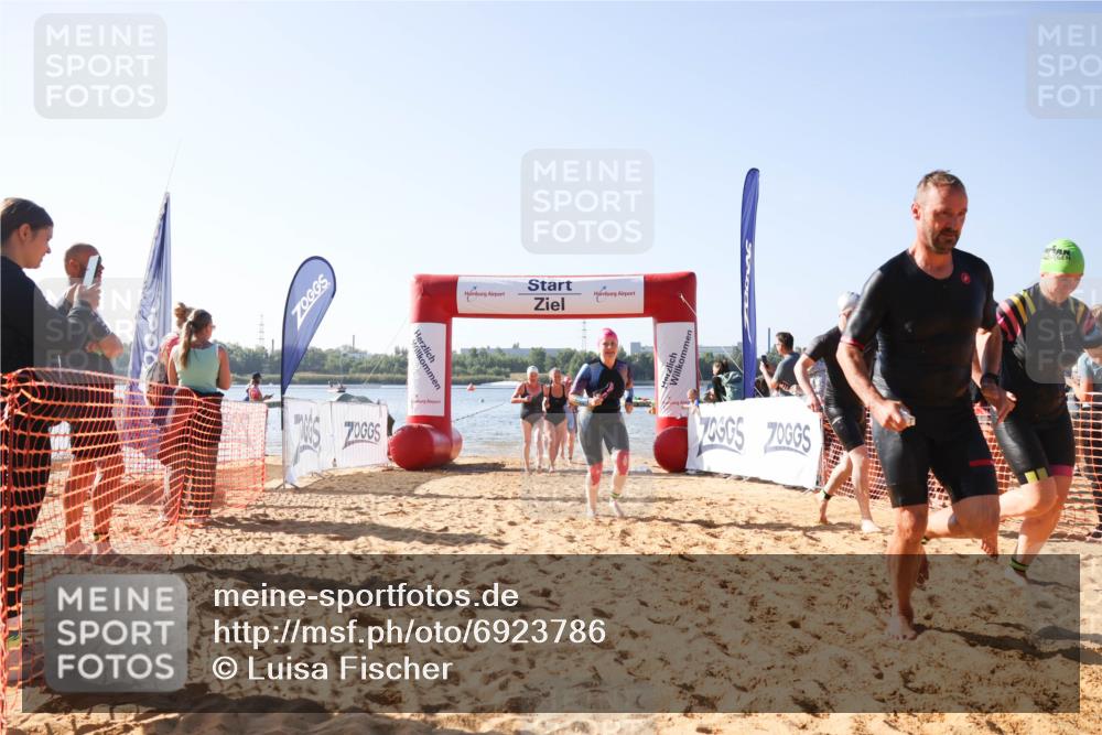 01.09.2024 - 17. Tribühne Triathlon Luisa Fischer http://msf.ph/oto/6923786 01.09.2024 10:06:38 Schwimmen 139, 151, 162, 165, 166, 169, 1064, 1066, 1071 meine-sportfotos.de