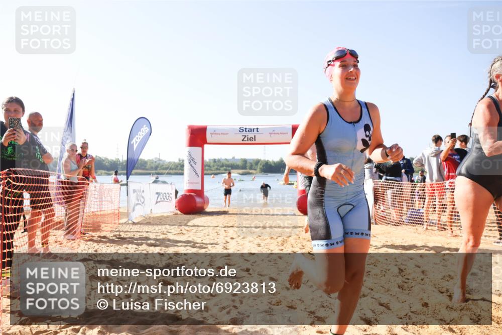 01.09.2024 - 17. Tribühne Triathlon Luisa Fischer http://msf.ph/oto/6923813 01.09.2024 10:06:43 Schwimmen 139, 151, 162, 163, 165, 166, 169, 1064, 1066, 1071 meine-sportfotos.de