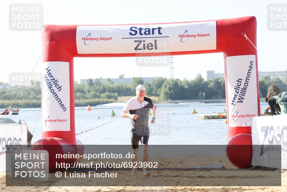 01.09.2024 - 17. Tribühne Triathlon Luisa Fischer http://msf.ph/oto/6923902 01.09.2024 10:07:12 Schwimmen 144 meine-sportfotos.de