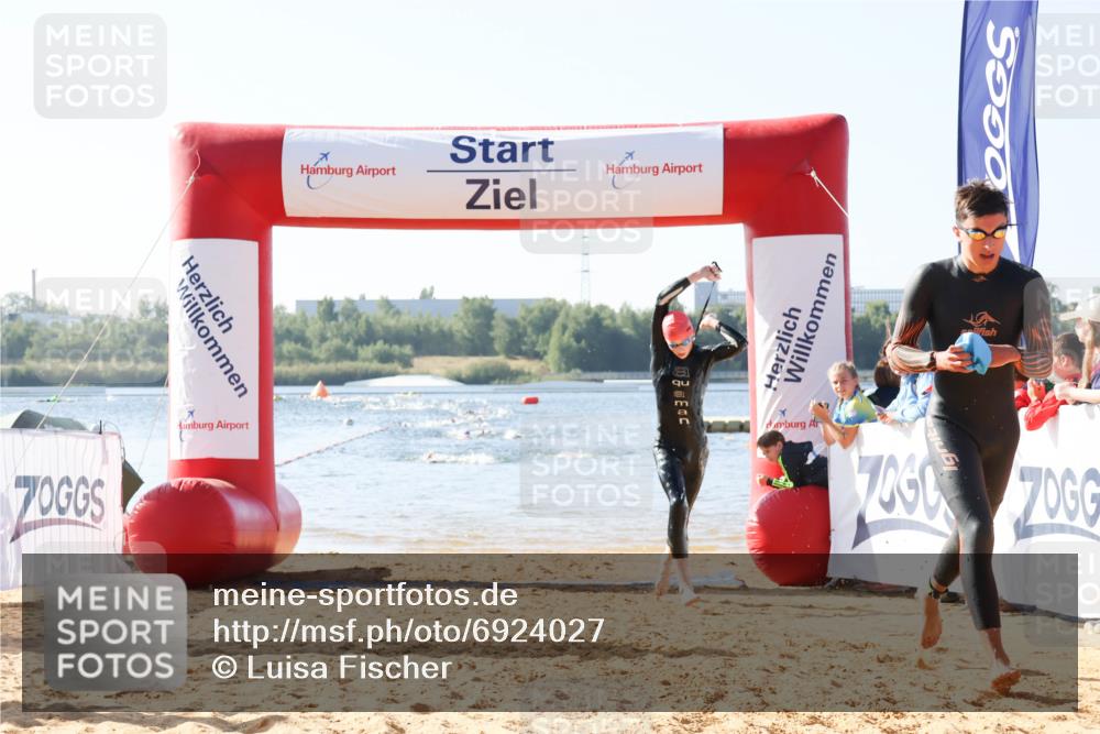 01.09.2024 - 17. Tribühne Triathlon Luisa Fischer http://msf.ph/oto/6924027 01.09.2024 10:21:32 Schwimmen 256, 294 meine-sportfotos.de