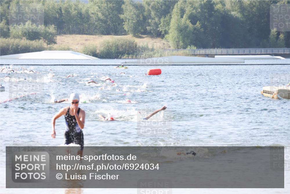 01.09.2024 - 17. Tribühne Triathlon Luisa Fischer http://msf.ph/oto/6924034 01.09.2024 10:21:47 Schwimmen 264, 268, 285 meine-sportfotos.de