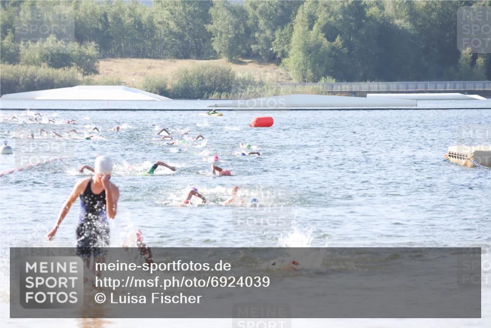 01.09.2024 - 17. Tribühne Triathlon Luisa Fischer http://msf.ph/oto/6924039 01.09.2024 10:21:48 Schwimmen 264, 268, 285 meine-sportfotos.de