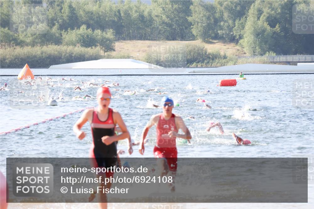 01.09.2024 - 17. Tribühne Triathlon Luisa Fischer http://msf.ph/oto/6924108 01.09.2024 10:22:06 Schwimmen 181, 254, 255, 265, 266 meine-sportfotos.de