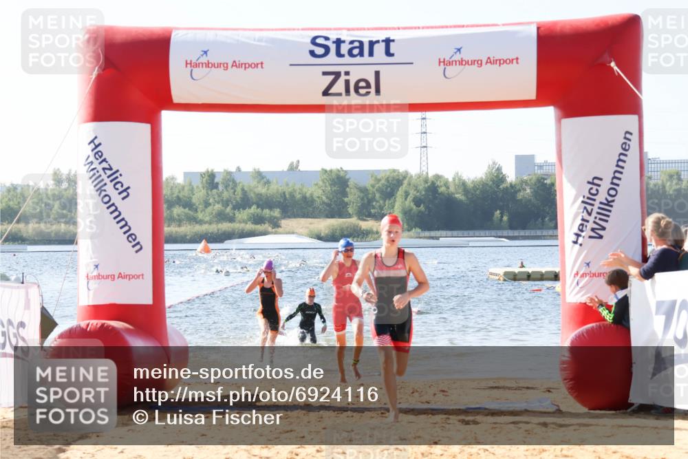 01.09.2024 - 17. Tribühne Triathlon Luisa Fischer http://msf.ph/oto/6924116 01.09.2024 10:22:08 Schwimmen 181, 254, 255, 265, 266 meine-sportfotos.de