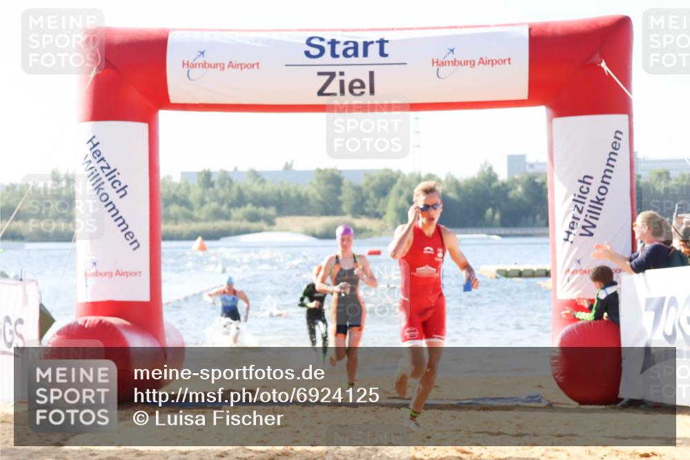 01.09.2024 - 17. Tribühne Triathlon Luisa Fischer http://msf.ph/oto/6924125 01.09.2024 10:22:11 Schwimmen 181, 254, 255, 265, 266 meine-sportfotos.de