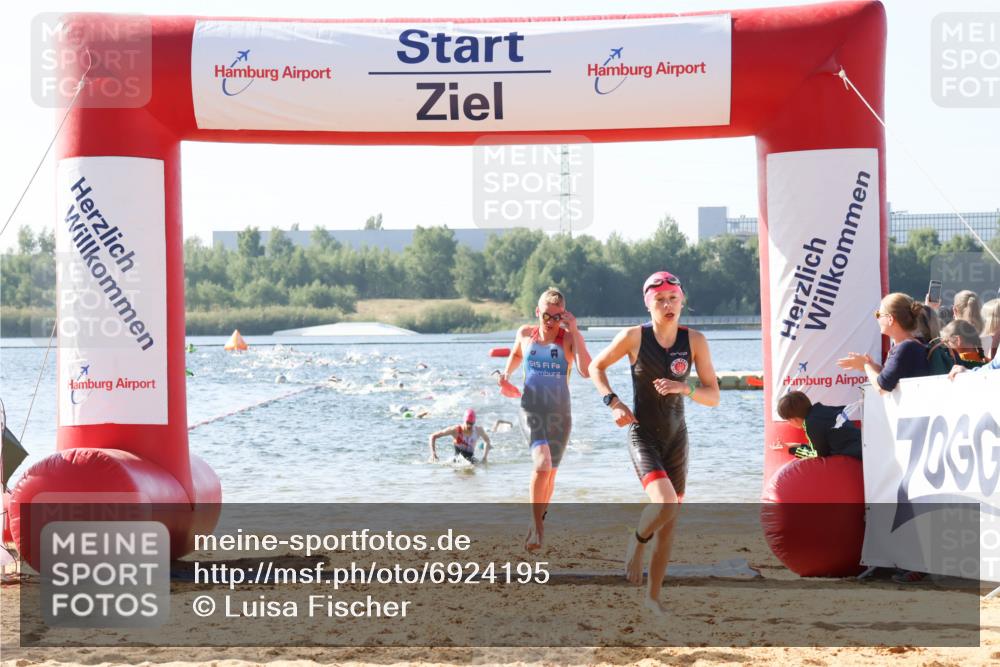 01.09.2024 - 17. Tribühne Triathlon Luisa Fischer http://msf.ph/oto/6924195 01.09.2024 10:22:29 Schwimmen 246, 253, 270, 277, 292, 306 meine-sportfotos.de