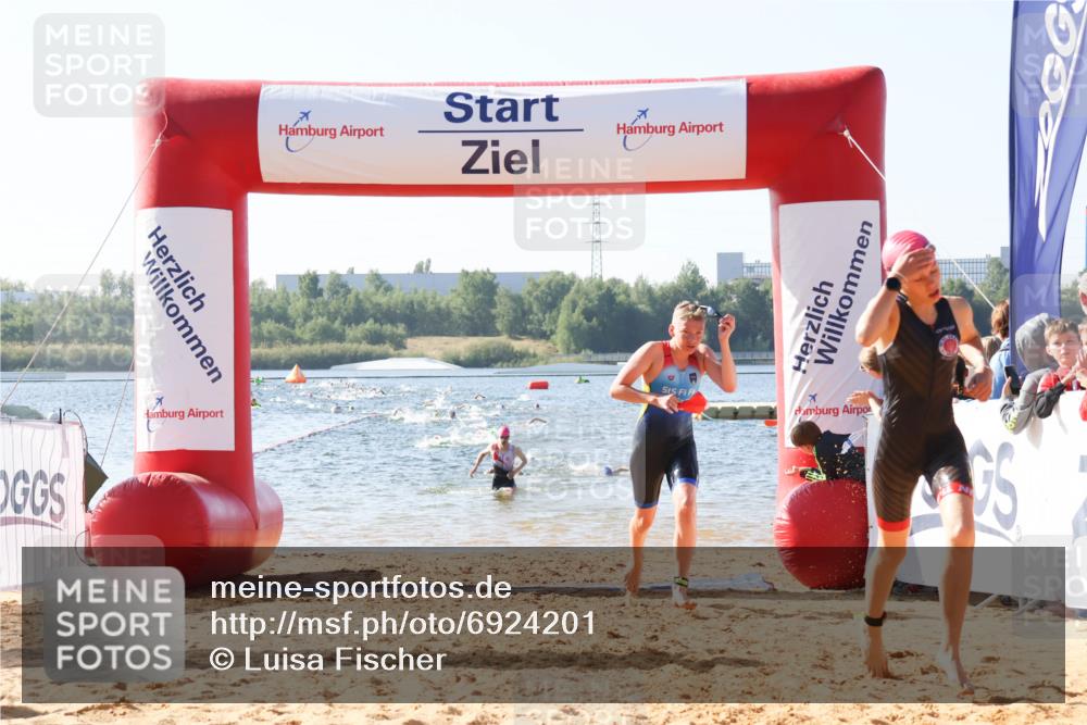 01.09.2024 - 17. Tribühne Triathlon Luisa Fischer http://msf.ph/oto/6924201 01.09.2024 10:22:30 Schwimmen 246, 253, 270, 277, 292, 306 meine-sportfotos.de