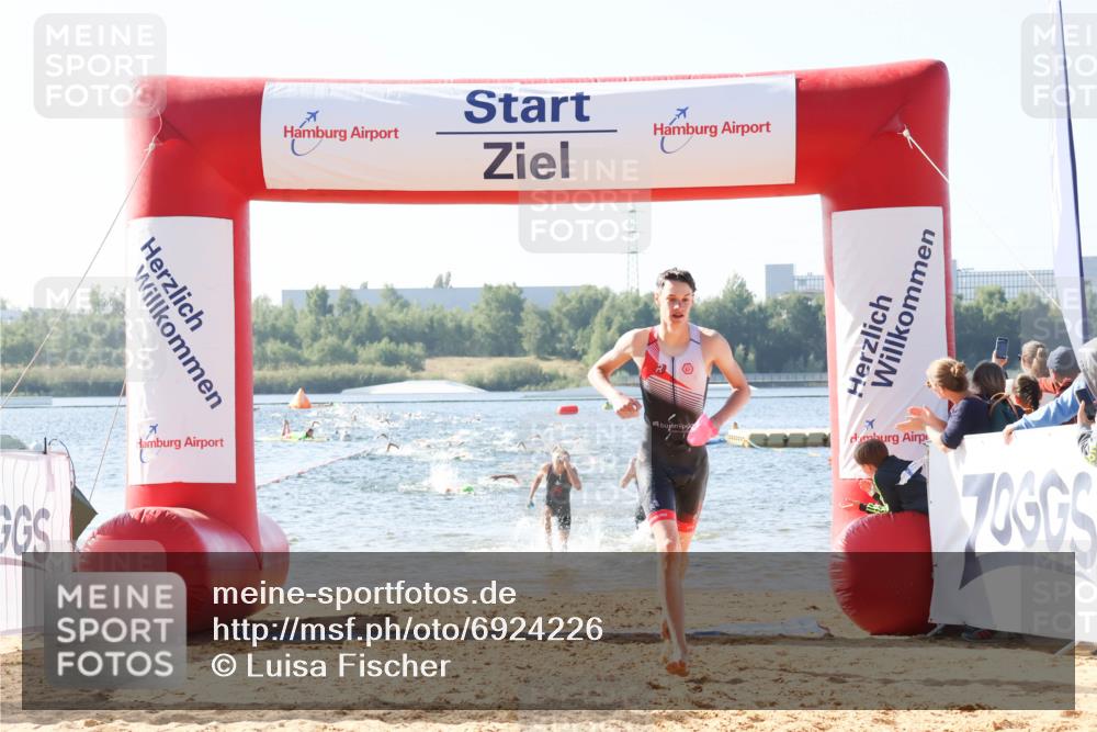 01.09.2024 - 17. Tribühne Triathlon Luisa Fischer http://msf.ph/oto/6924226 01.09.2024 10:22:38 Schwimmen 200, 246, 253, 277, 296 meine-sportfotos.de