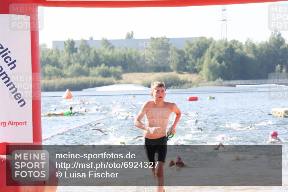 01.09.2024 - 17. Tribühne Triathlon Luisa Fischer http://msf.ph/oto/6924327 01.09.2024 10:23:04 Schwimmen 197, 242, 275, 289, 297, 302 meine-sportfotos.de