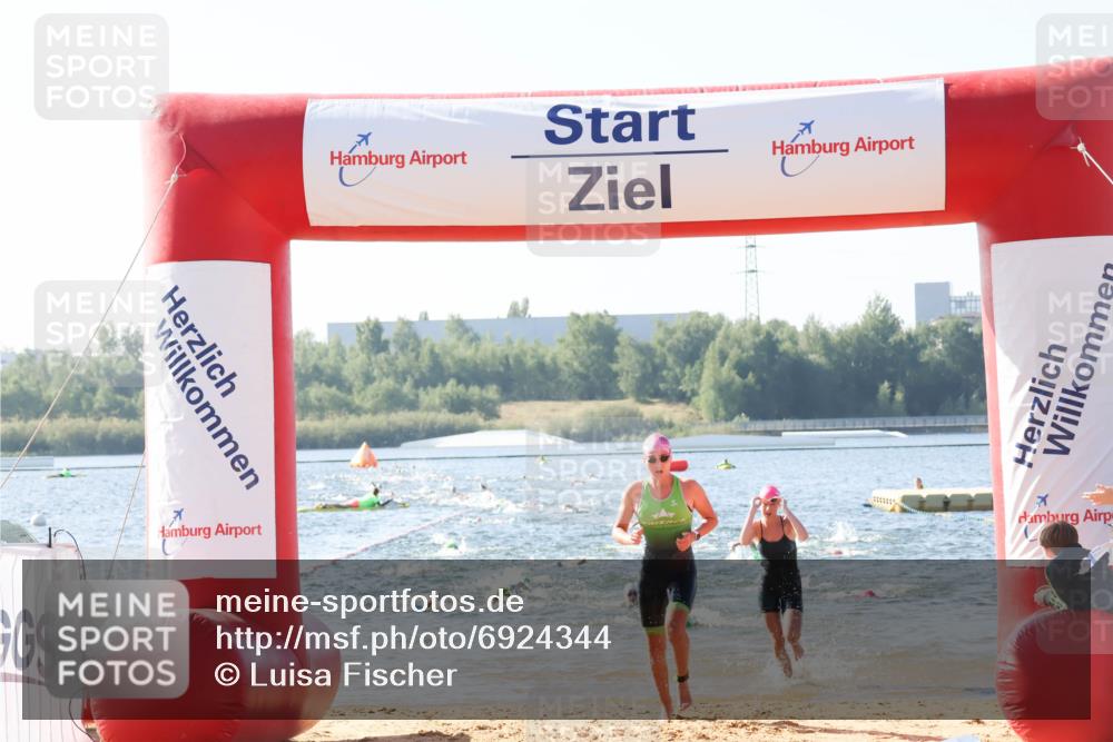 01.09.2024 - 17. Tribühne Triathlon Luisa Fischer http://msf.ph/oto/6924344 01.09.2024 10:23:09 Schwimmen 197, 242, 267, 275, 297, 302 meine-sportfotos.de