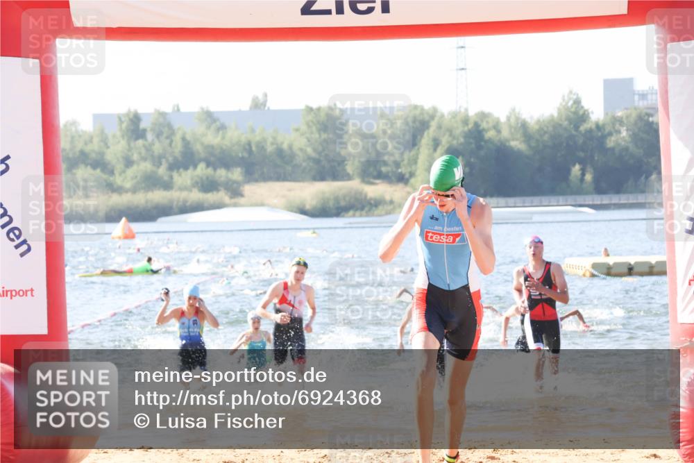 01.09.2024 - 17. Tribühne Triathlon Luisa Fischer http://msf.ph/oto/6924368 01.09.2024 10:23:16 Schwimmen 175, 187, 213, 218, 242, 267, 286, 288, 297, 300, 303 meine-sportfotos.de