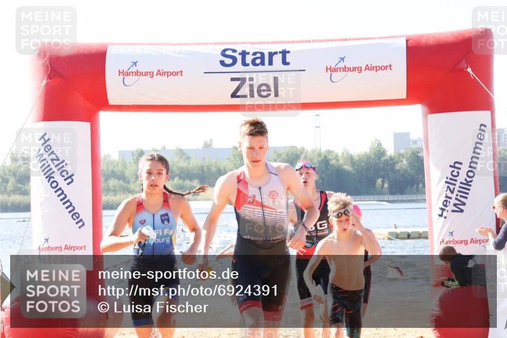 01.09.2024 - 17. Tribühne Triathlon Luisa Fischer http://msf.ph/oto/6924391 01.09.2024 10:23:21 Schwimmen 175, 186, 187, 213, 218, 242, 267, 286, 288, 300, 303 meine-sportfotos.de