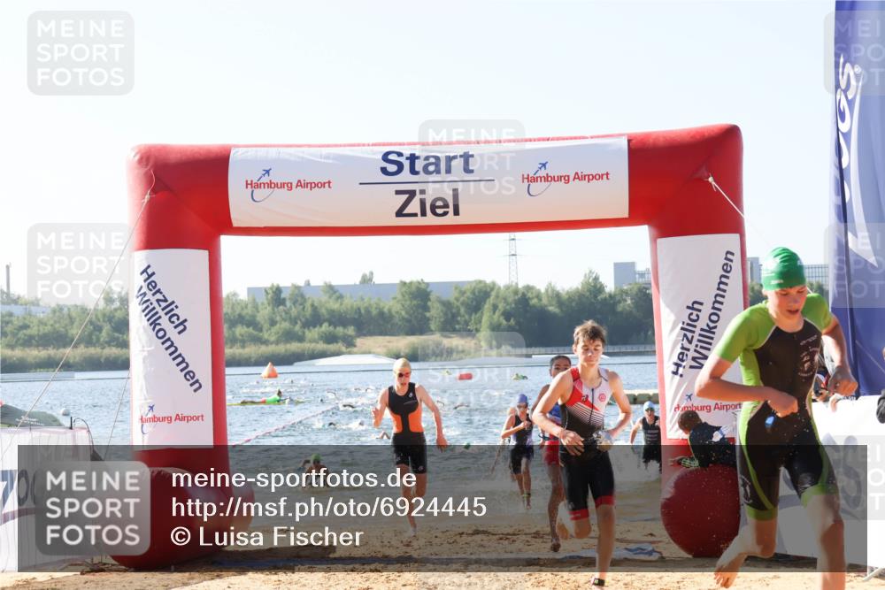 01.09.2024 - 17. Tribühne Triathlon Luisa Fischer http://msf.ph/oto/6924445 01.09.2024 10:23:33 Schwimmen 174, 175, 186, 198, 207, 210, 211, 220, 247, 273, 274, 303 meine-sportfotos.de