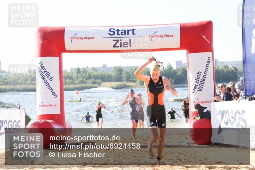 01.09.2024 - 17. Tribühne Triathlon Luisa Fischer http://msf.ph/oto/6924458 01.09.2024 10:23:35 Schwimmen 174, 186, 198, 207, 210, 211, 220, 247, 273, 274, 293 meine-sportfotos.de