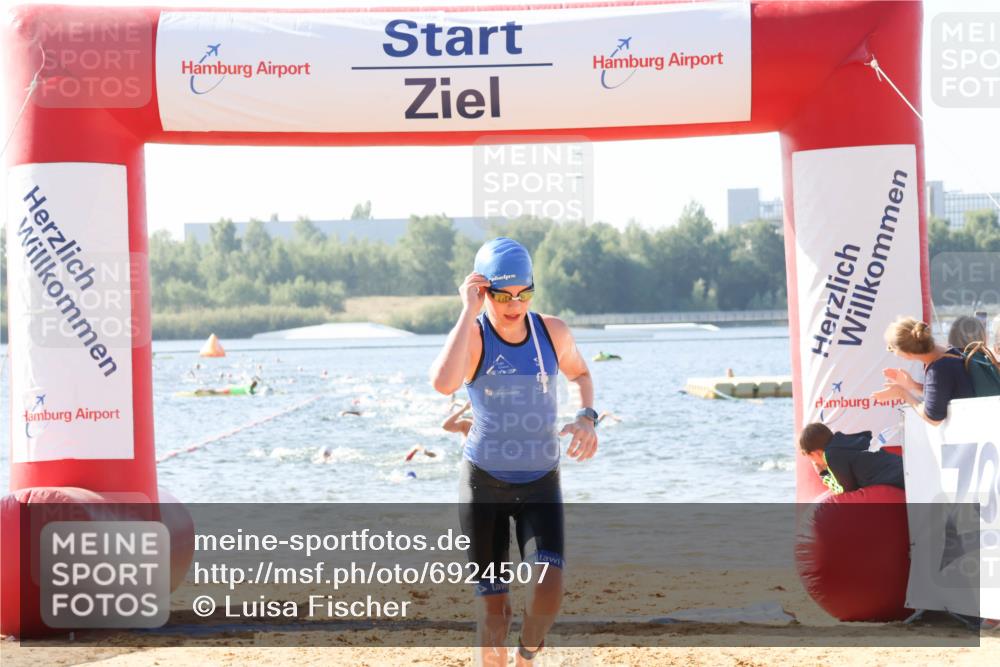 01.09.2024 - 17. Tribühne Triathlon Luisa Fischer http://msf.ph/oto/6924507 01.09.2024 10:23:45 Schwimmen 174, 198, 210, 211, 248, 273, 293 meine-sportfotos.de