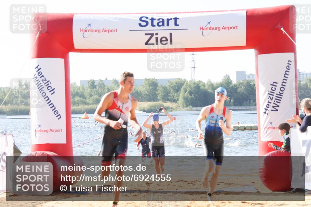 01.09.2024 - 17. Tribühne Triathlon Luisa Fischer http://msf.ph/oto/6924555 01.09.2024 10:23:57 Schwimmen 205, 221, 231, 232, 248, 272, 278 meine-sportfotos.de