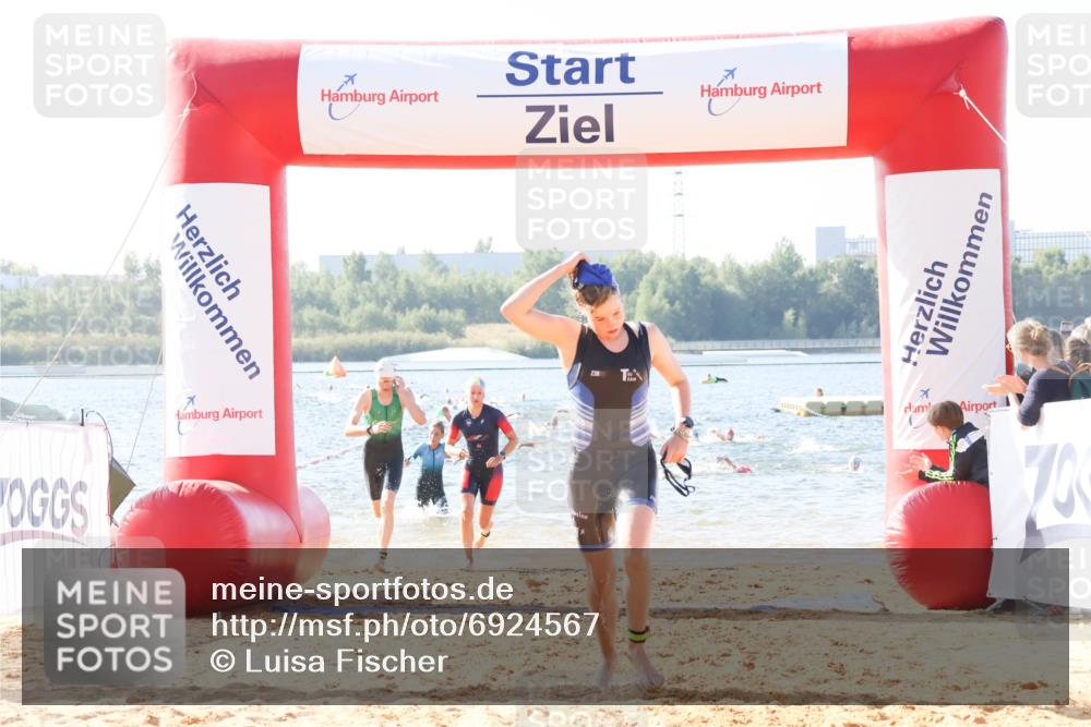 01.09.2024 - 17. Tribühne Triathlon Luisa Fischer http://msf.ph/oto/6924567 01.09.2024 10:24:00 Schwimmen 205, 221, 231, 232, 272, 278 meine-sportfotos.de
