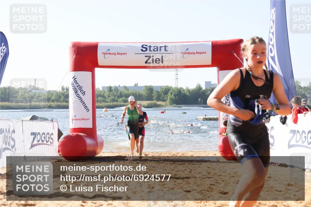 01.09.2024 - 17. Tribühne Triathlon Luisa Fischer http://msf.ph/oto/6924577 01.09.2024 10:24:02 Schwimmen 205, 221, 231, 232, 272, 278 meine-sportfotos.de