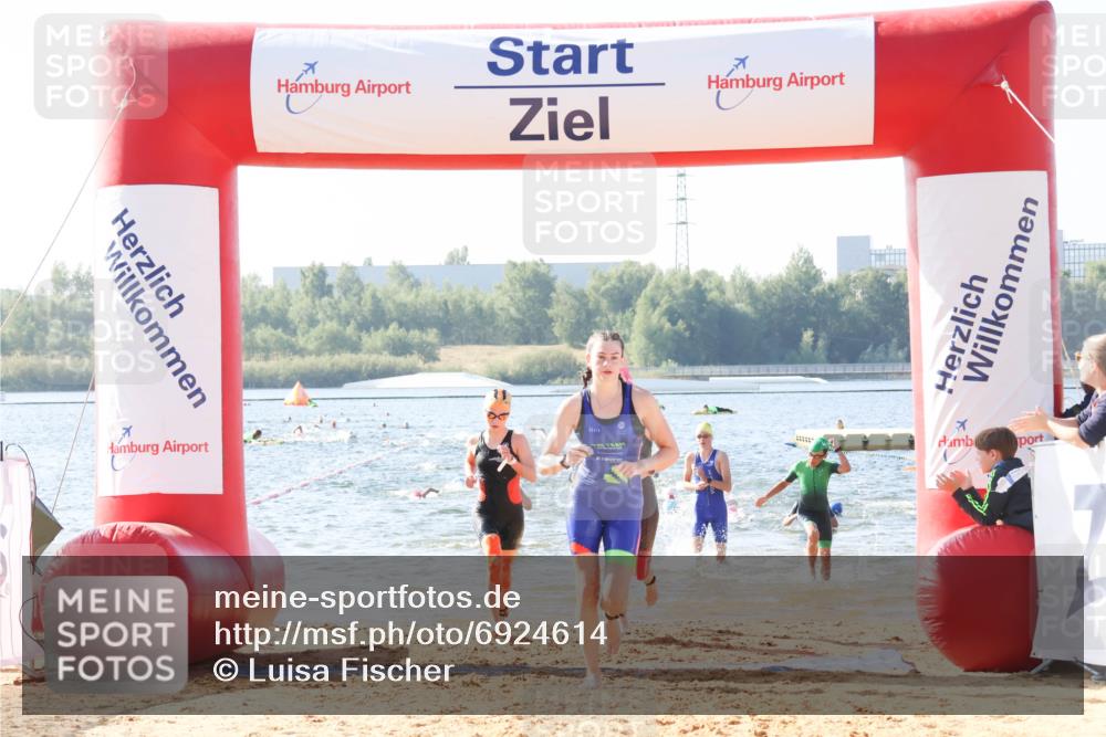 01.09.2024 - 17. Tribühne Triathlon Luisa Fischer http://msf.ph/oto/6924614 01.09.2024 10:24:14 Schwimmen 222, 228, 232, 259, 279, 280, 304 meine-sportfotos.de