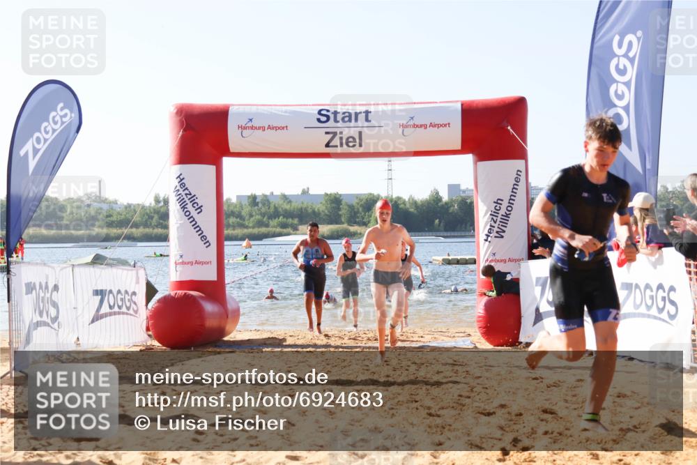 01.09.2024 - 17. Tribühne Triathlon Luisa Fischer http://msf.ph/oto/6924683 01.09.2024 10:24:30 Schwimmen 108, 171, 189, 196, 206, 209, 229, 269, 279, 291, 299 meine-sportfotos.de