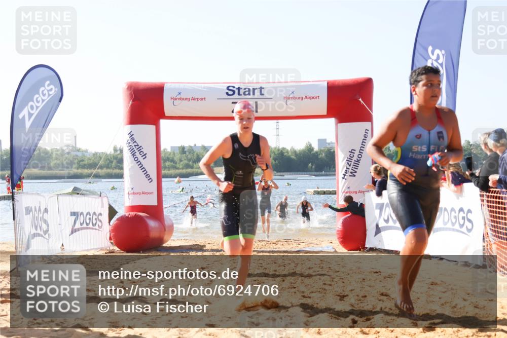 01.09.2024 - 17. Tribühne Triathlon Luisa Fischer http://msf.ph/oto/6924706 01.09.2024 10:24:34 Schwimmen 108, 171, 189, 196, 206, 209, 229, 233, 243, 263, 269, 291, 299 meine-sportfotos.de