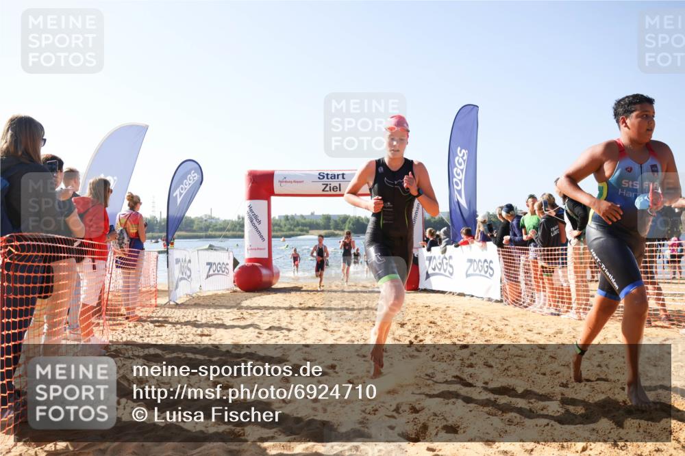 01.09.2024 - 17. Tribühne Triathlon Luisa Fischer http://msf.ph/oto/6924710 01.09.2024 10:24:35 Schwimmen 108, 171, 189, 196, 206, 209, 229, 233, 243, 263, 269, 291, 299 meine-sportfotos.de