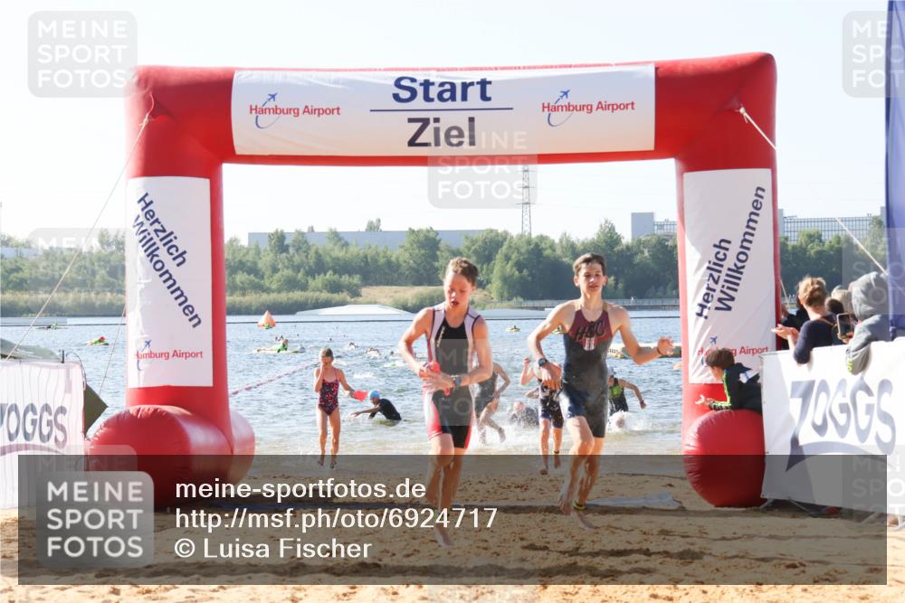 01.09.2024 - 17. Tribühne Triathlon Luisa Fischer http://msf.ph/oto/6924717 01.09.2024 10:24:36 Schwimmen 108, 171, 189, 196, 206, 209, 229, 233, 243, 263, 291, 299 meine-sportfotos.de