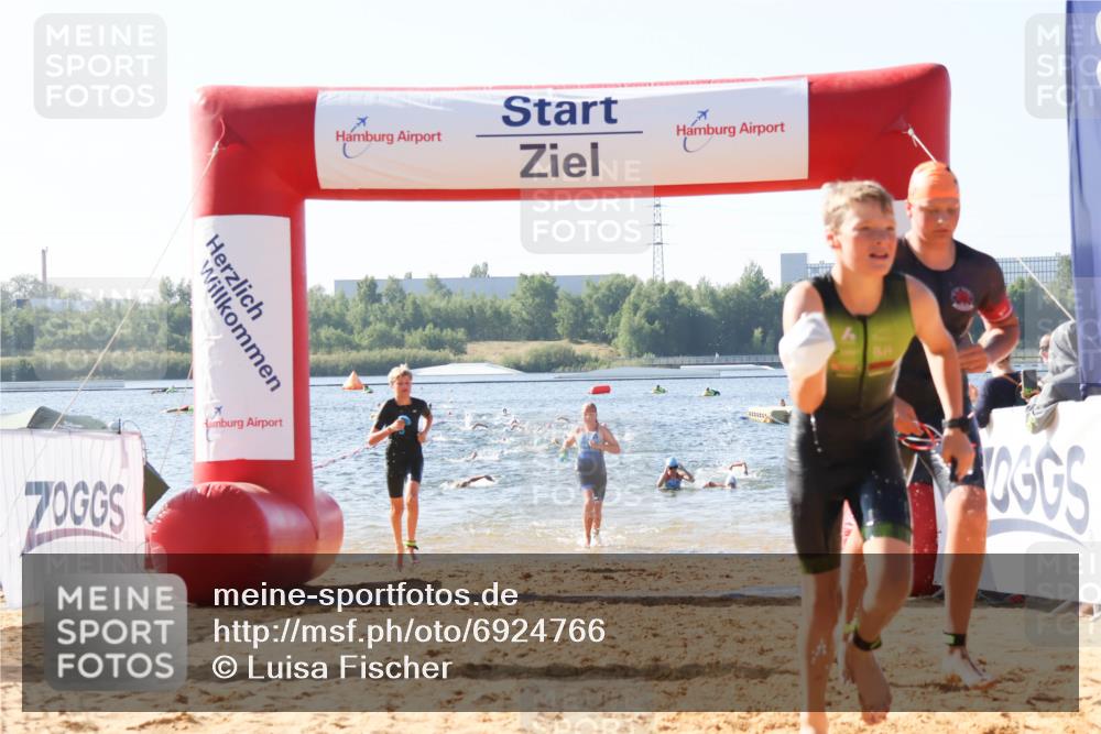 01.09.2024 - 17. Tribühne Triathlon Luisa Fischer http://msf.ph/oto/6924766 01.09.2024 10:24:44 Schwimmen 173, 188, 189, 196, 209, 224, 233, 243, 263, 281, 299 meine-sportfotos.de