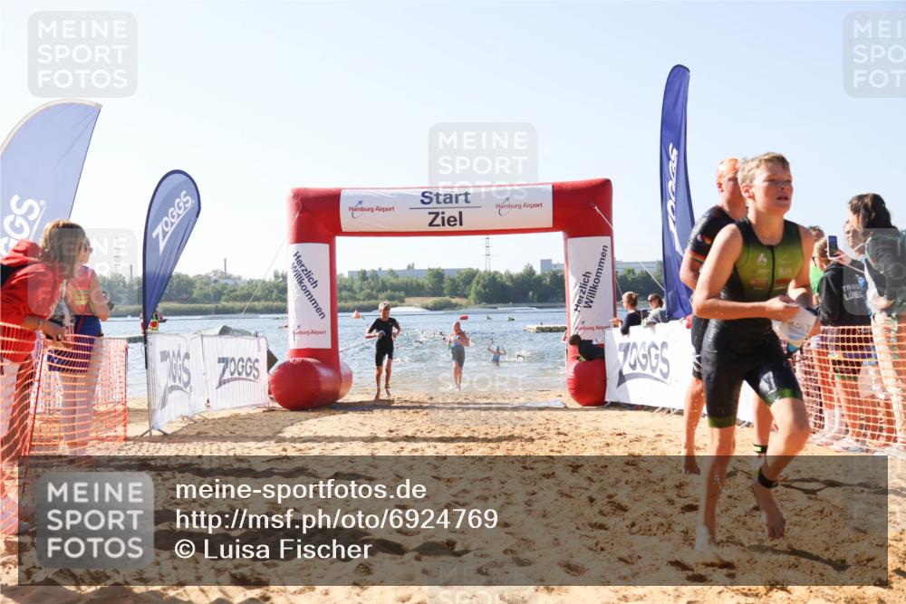 01.09.2024 - 17. Tribühne Triathlon Luisa Fischer http://msf.ph/oto/6924769 01.09.2024 10:24:45 Schwimmen 173, 188, 189, 196, 224, 233, 243, 263, 281, 299 meine-sportfotos.de