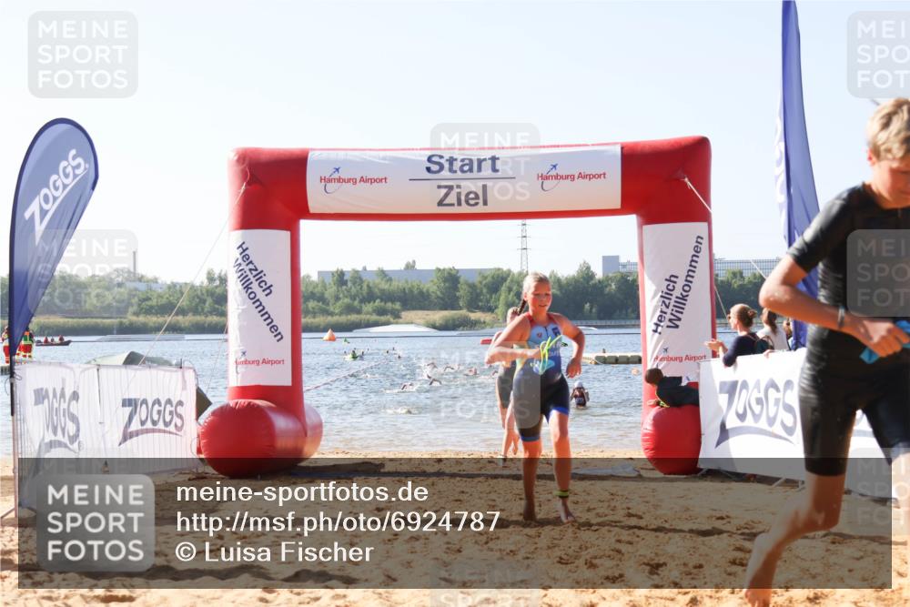 01.09.2024 - 17. Tribühne Triathlon Luisa Fischer http://msf.ph/oto/6924787 01.09.2024 10:24:49 Schwimmen 173, 188, 224, 225, 233, 243, 252, 263, 281 meine-sportfotos.de