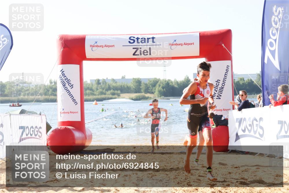 01.09.2024 - 17. Tribühne Triathlon Luisa Fischer http://msf.ph/oto/6924845 01.09.2024 10:24:58 Schwimmen 188, 216, 225, 252, 281 meine-sportfotos.de