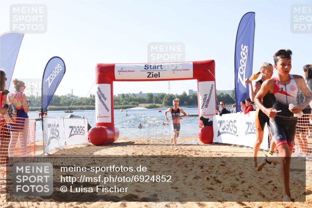 01.09.2024 - 17. Tribühne Triathlon Luisa Fischer http://msf.ph/oto/6924852 01.09.2024 10:24:59 Schwimmen 188, 216, 225, 252 meine-sportfotos.de